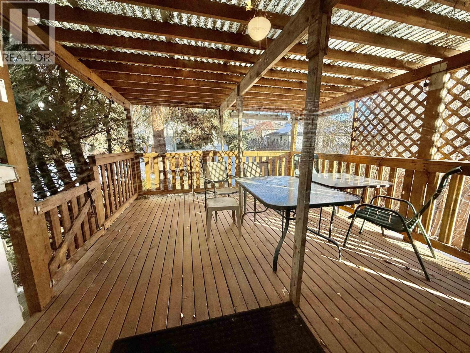 1676 7TH AVENUE, Prince George