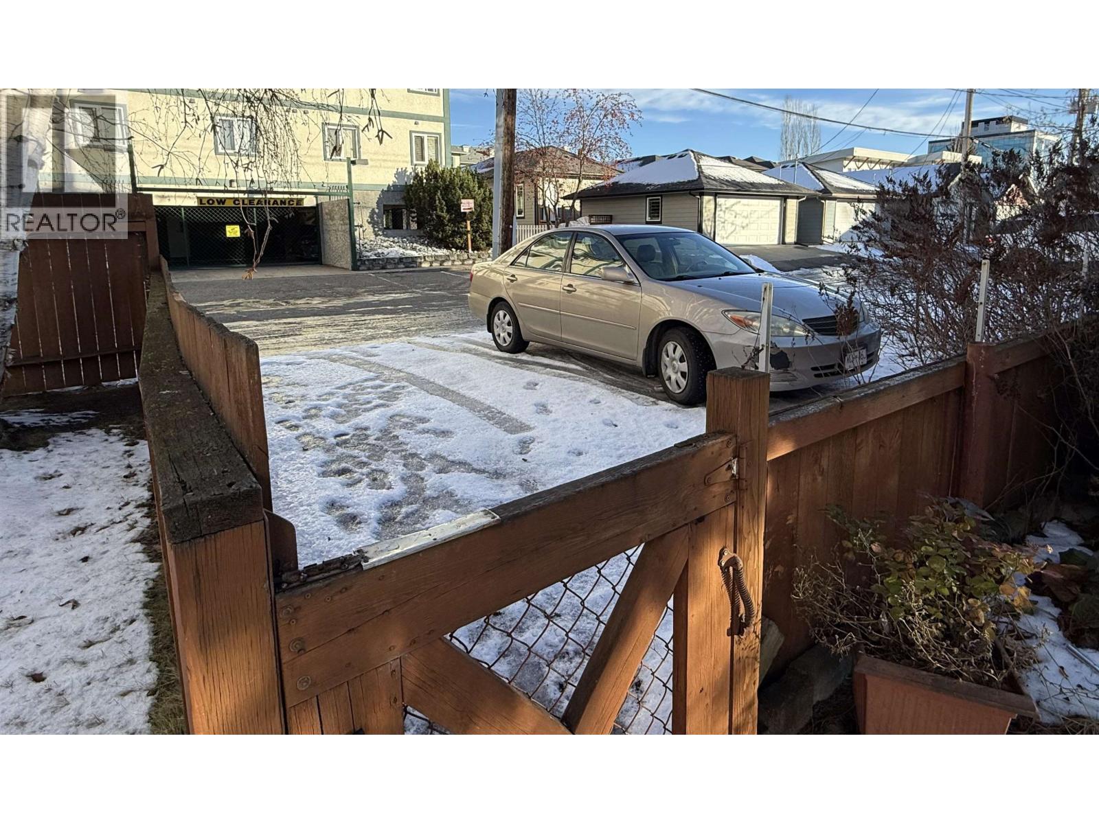 1676 7TH AVENUE, Prince George