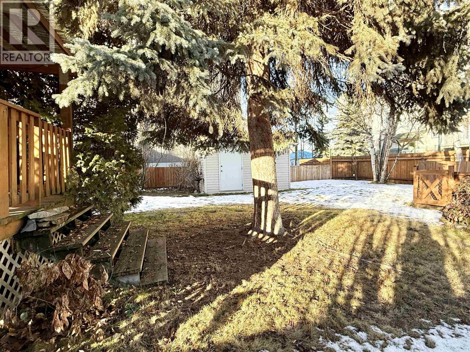 1676 7TH AVENUE, Prince George