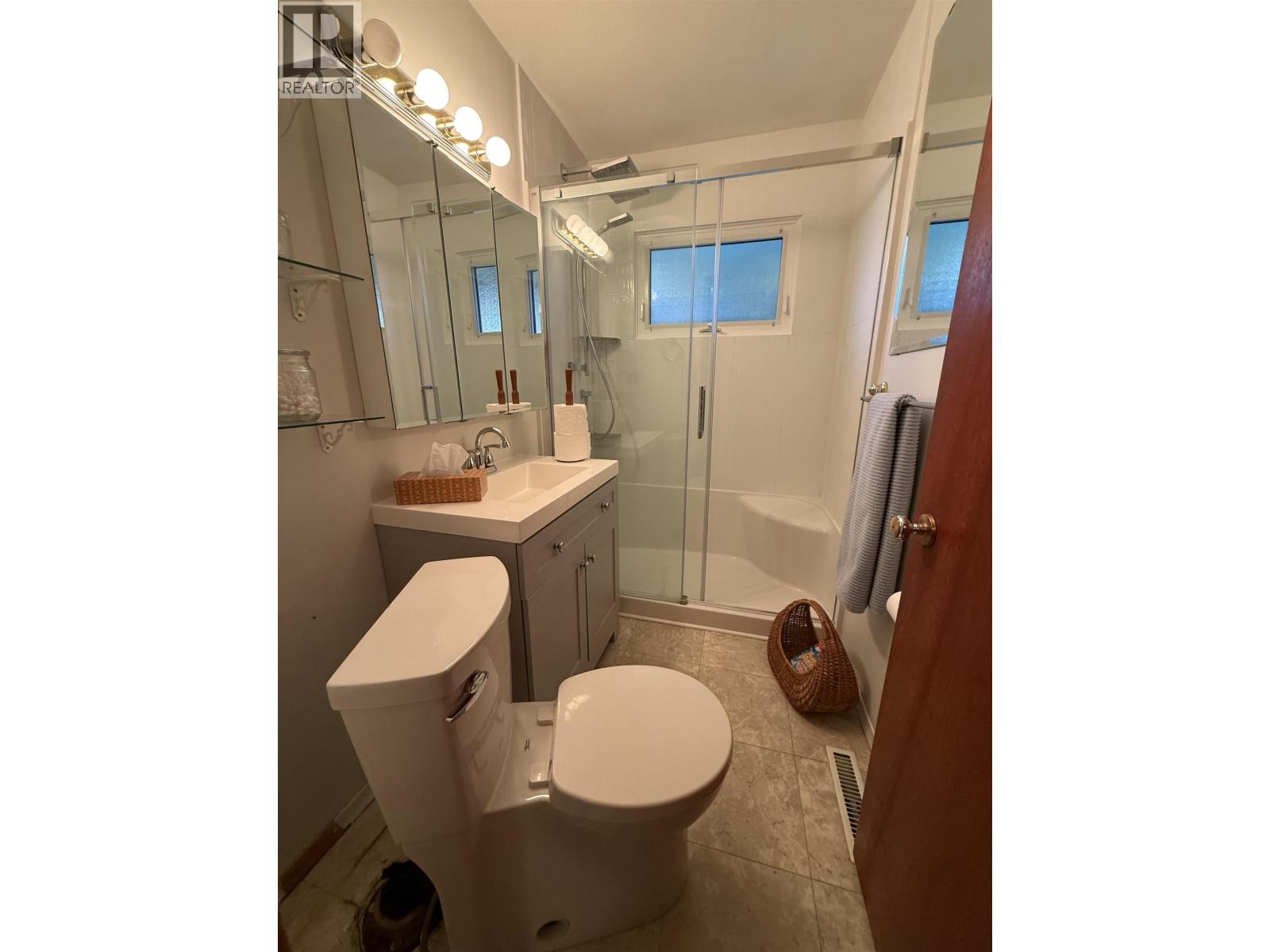 1676 7TH AVENUE, Prince George