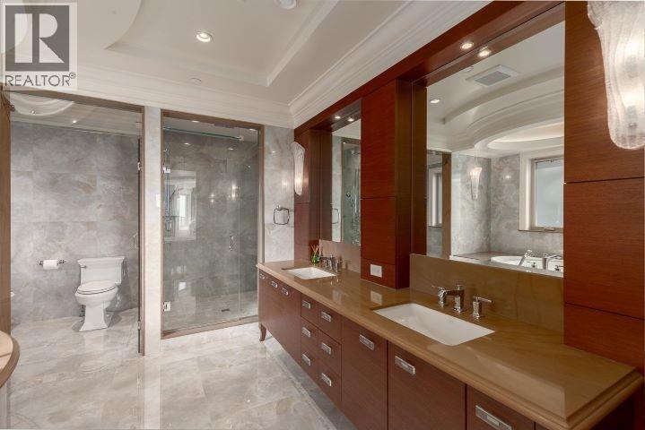 1167 EYREMOUNT DRIVE, West Vancouver