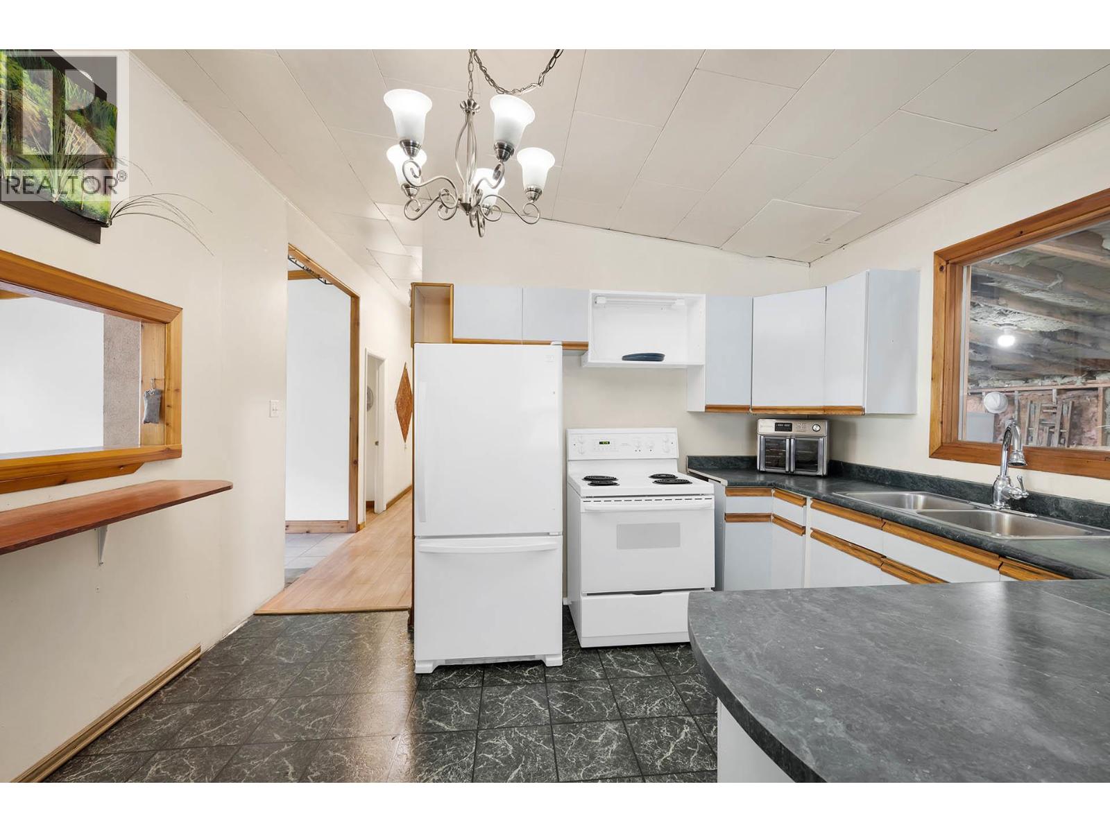  3782 River Drive, Blue River