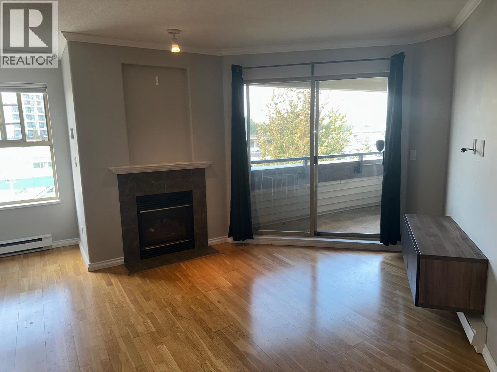 402 211 TWELFTH STREET, New Westminster