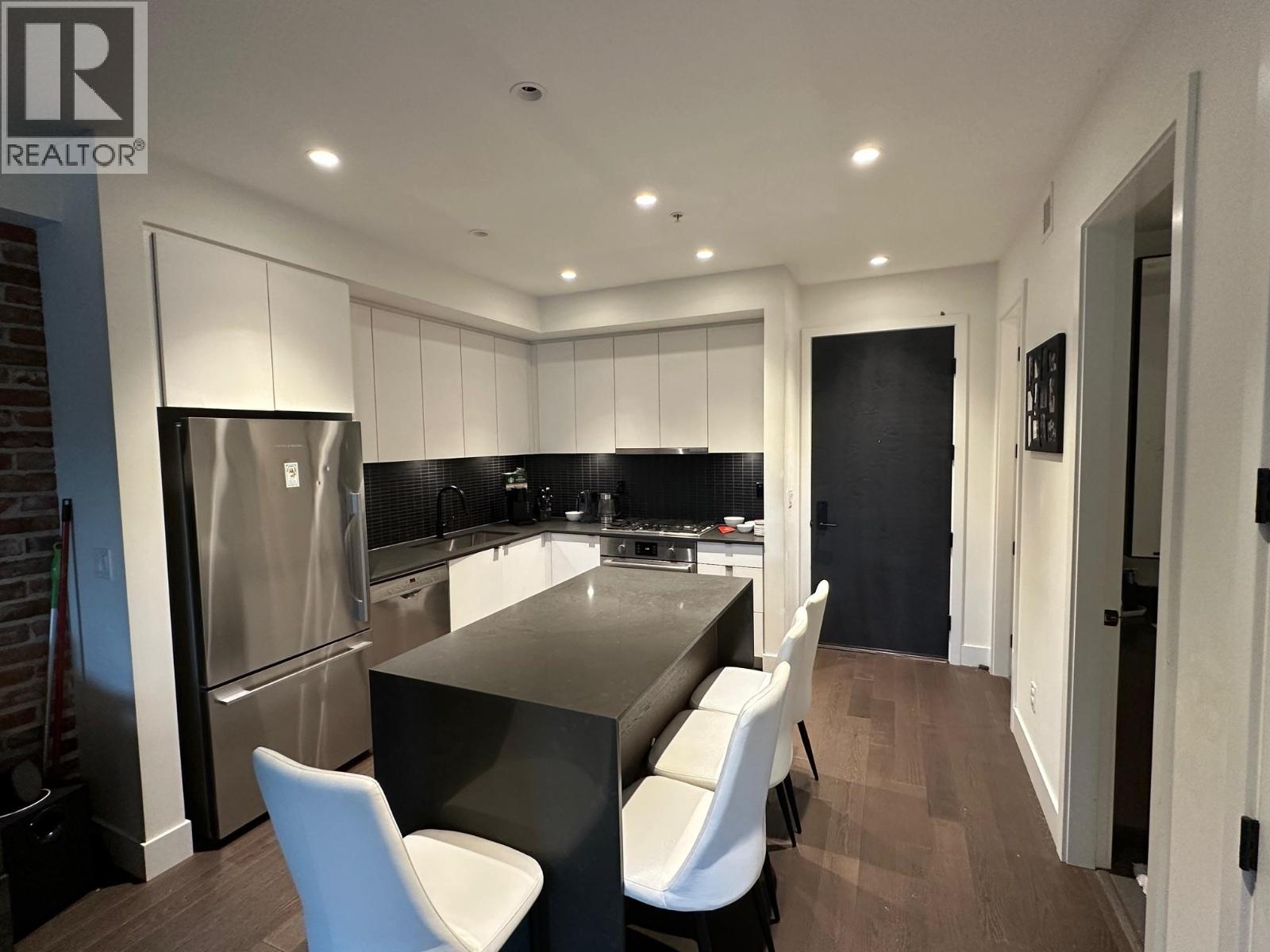 406 83 MOODY STREET, Port Moody