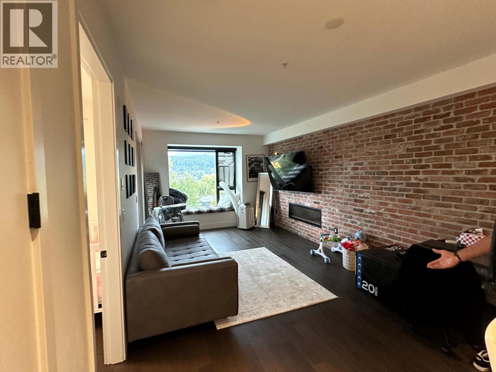 406 83 MOODY STREET, Port Moody