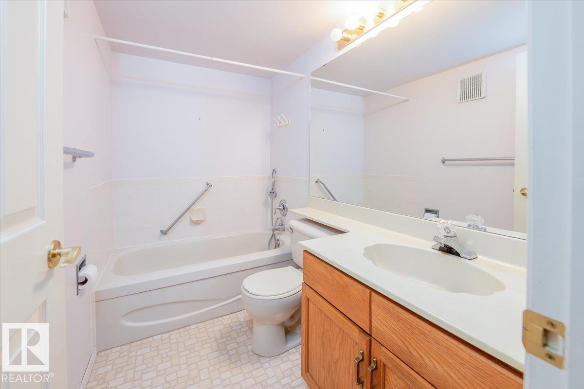 #111 10935 21 AV NW, Edmonton