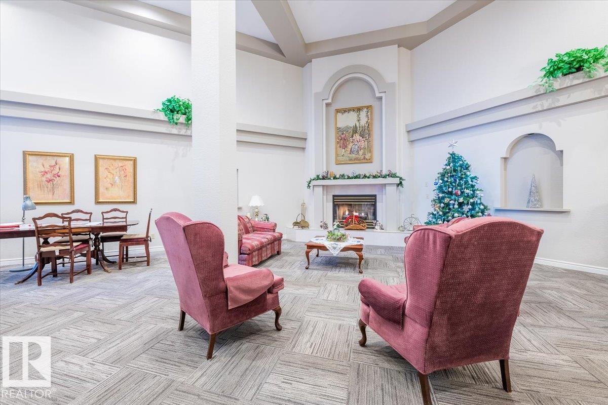 #111 10935 21 AV NW, Edmonton