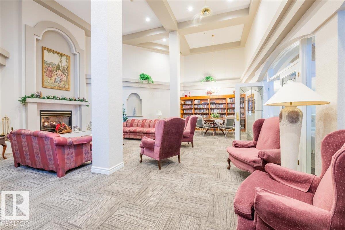 #111 10935 21 AV NW, Edmonton