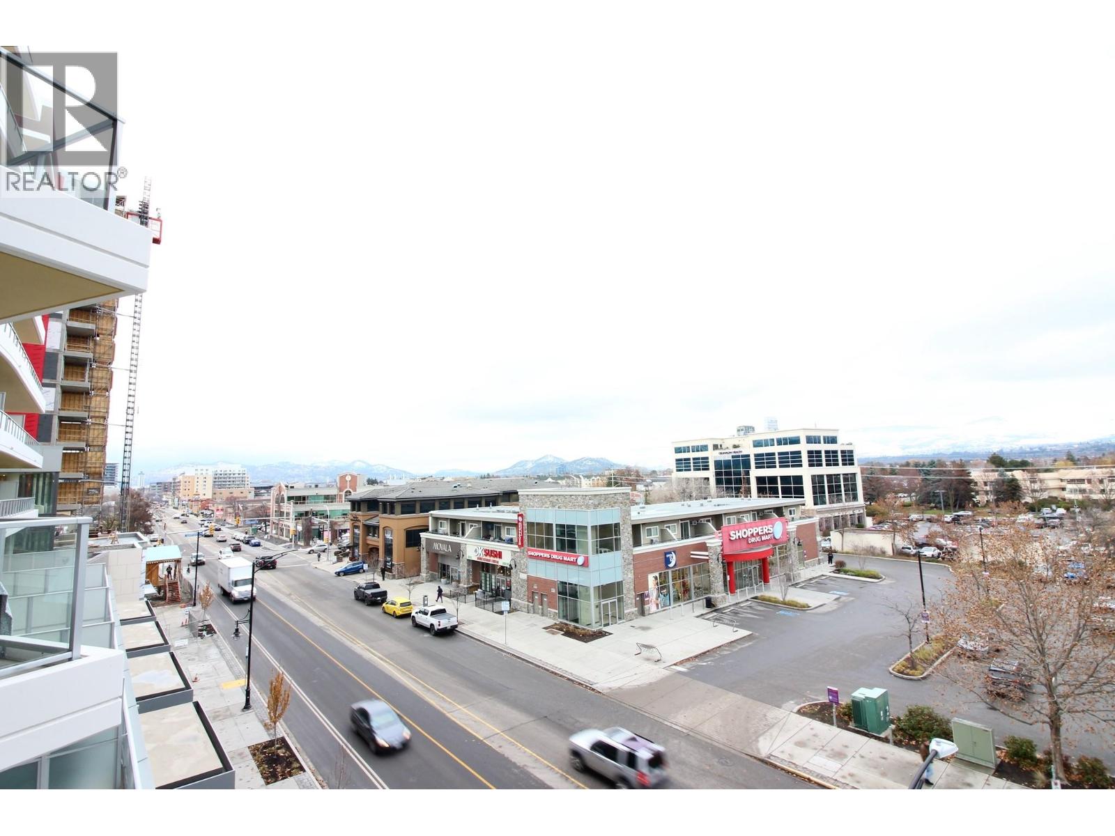 411 3340 Lakeshore Road, Kelowna