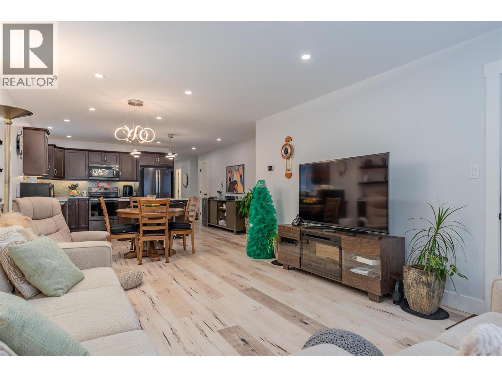 105 MOUNTAINSIDE Drive, Fruitvale