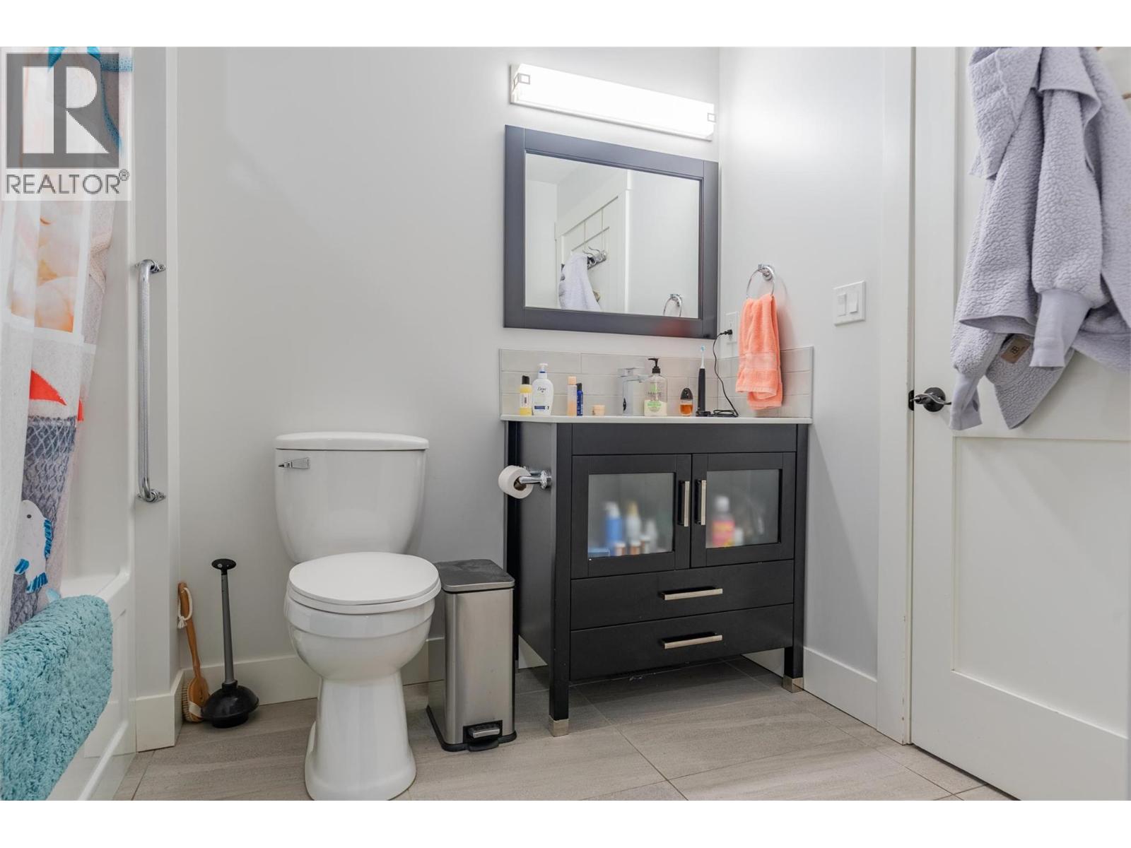 105 MOUNTAINSIDE Drive, Fruitvale