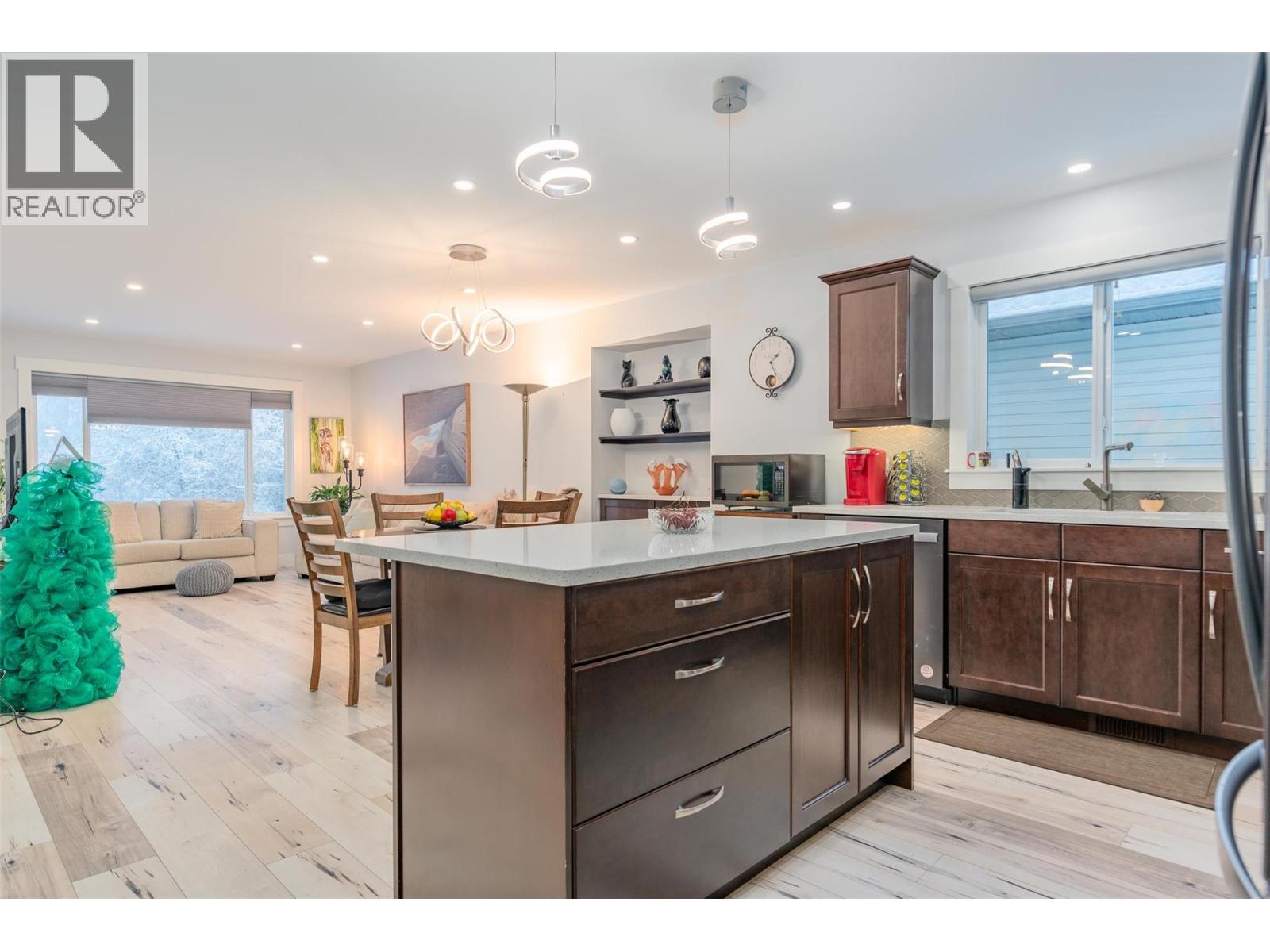 105 MOUNTAINSIDE Drive, Fruitvale