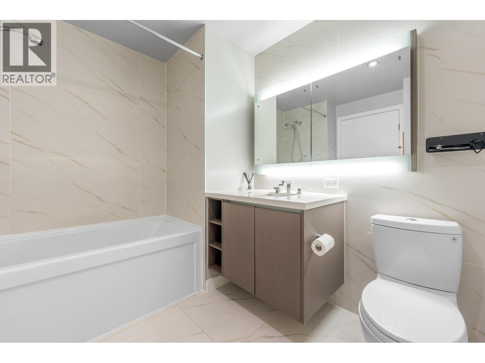 #311-9388 ODLIN Road, Richmond