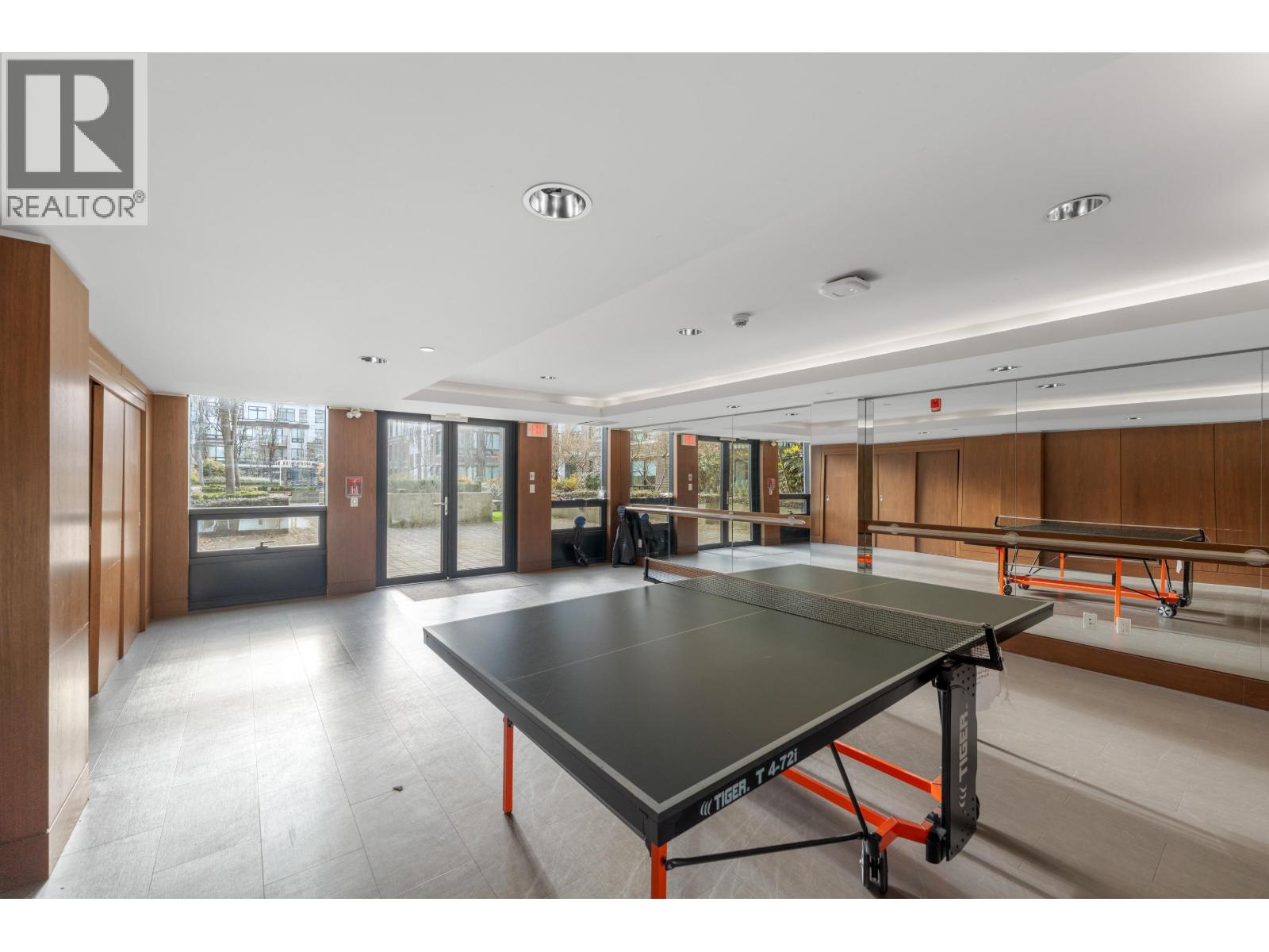 #311-9388 ODLIN Road, Richmond