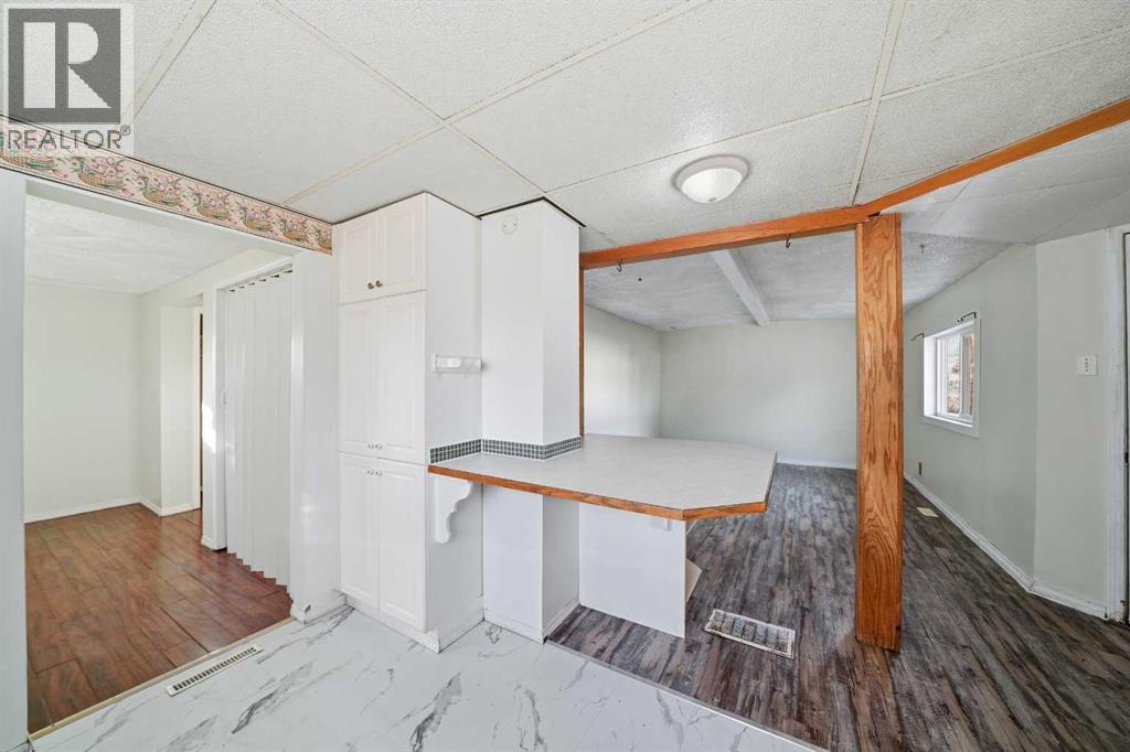 1221 Lucina Street, Penhold