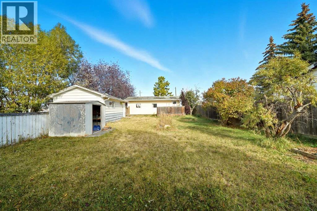 1221 Lucina Street, Penhold