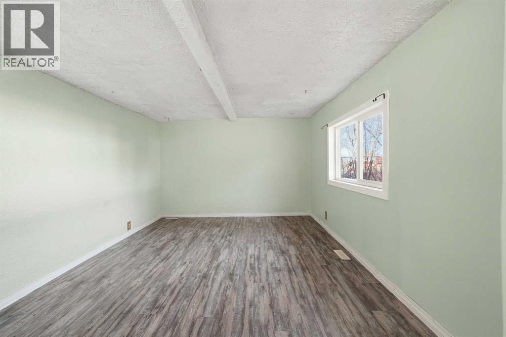 1221 Lucina Street, Penhold