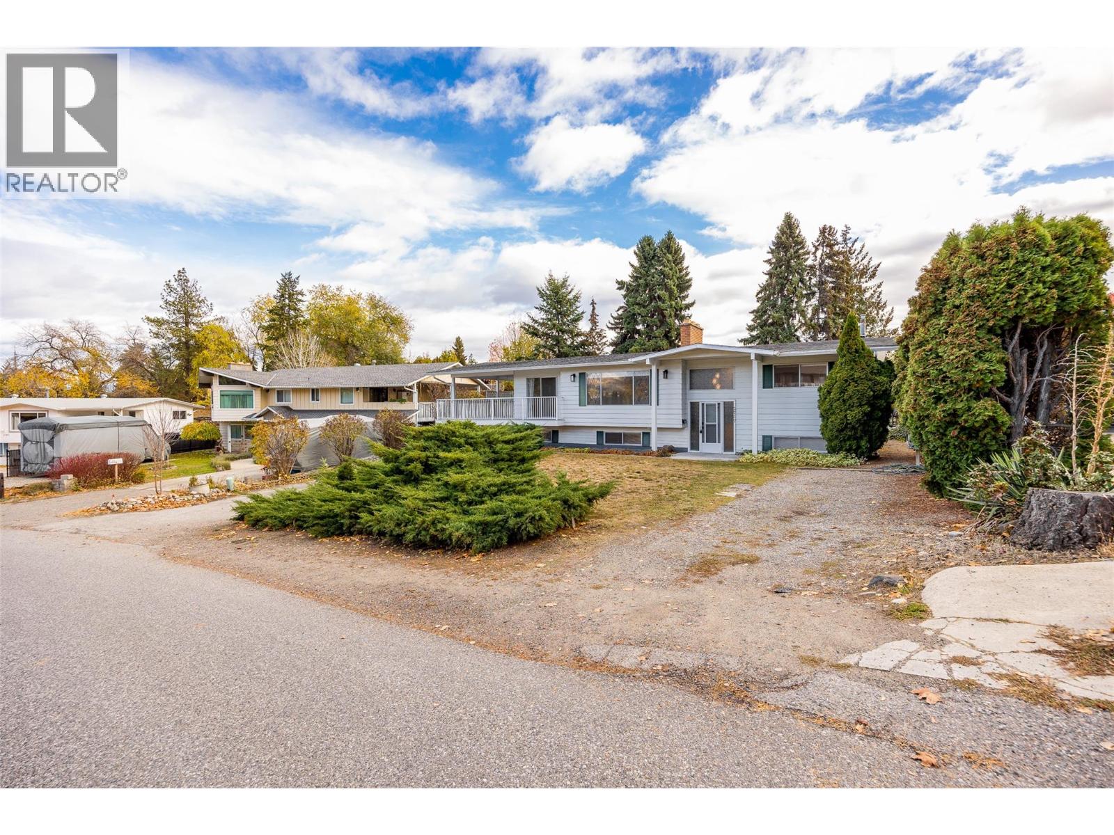  2757 Paula Road, West Kelowna