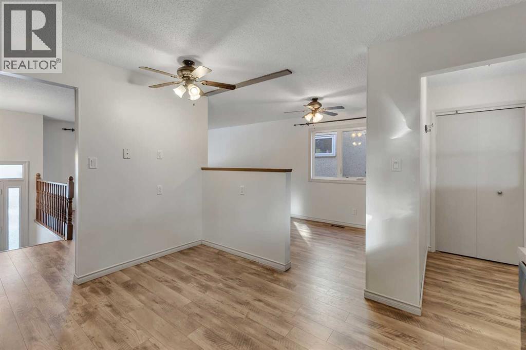 Single Family House Bi-level for Sale in  Doverview Road SE Dover Calgary 