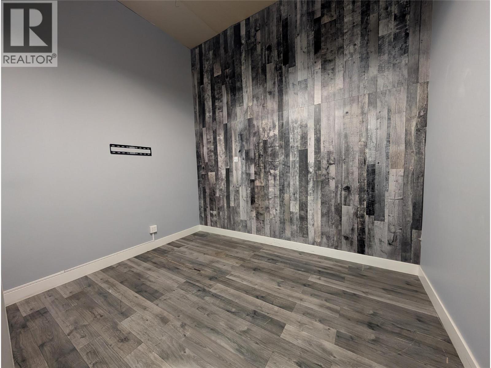 9 1415 Hunter Court, Kelowna