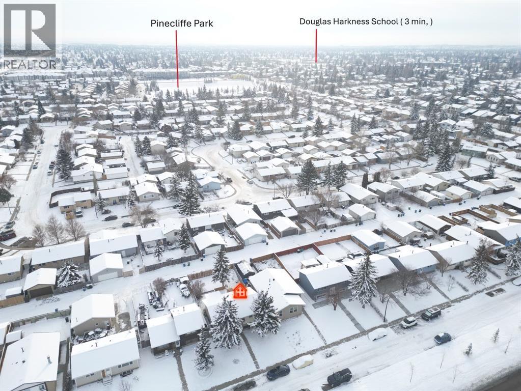 Single Family House Bi-level for Sale in  Pinecliff Drive NE Pineridge Calgary 