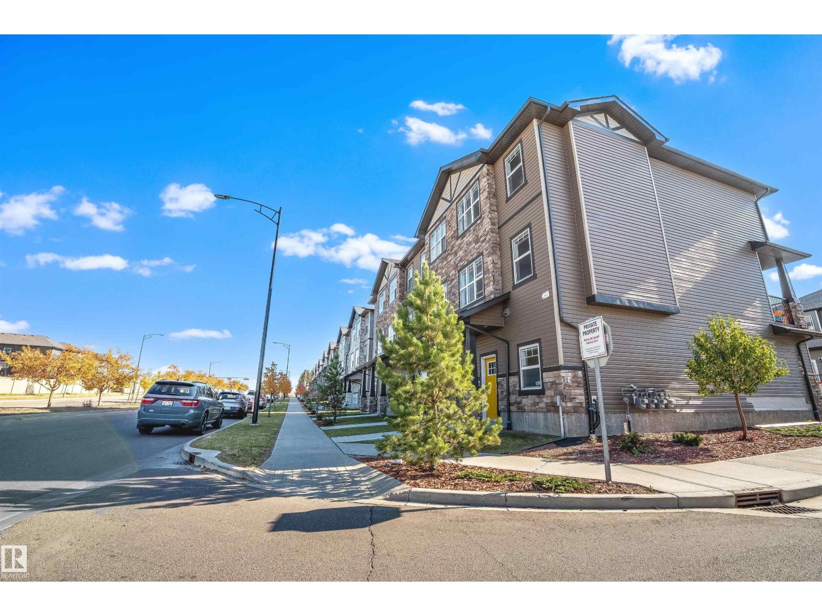 #19 1703 16 Ave AV NW NW, Edmonton