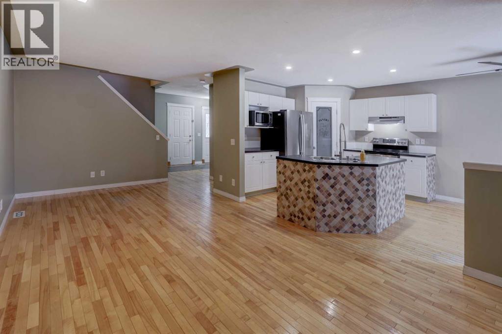 Single Family House for Sale in  Hidden Valley Drive NW Hidden Valley Calgary 