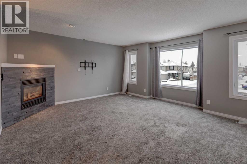 Single Family House for Sale in  Hidden Valley Drive NW Hidden Valley Calgary 