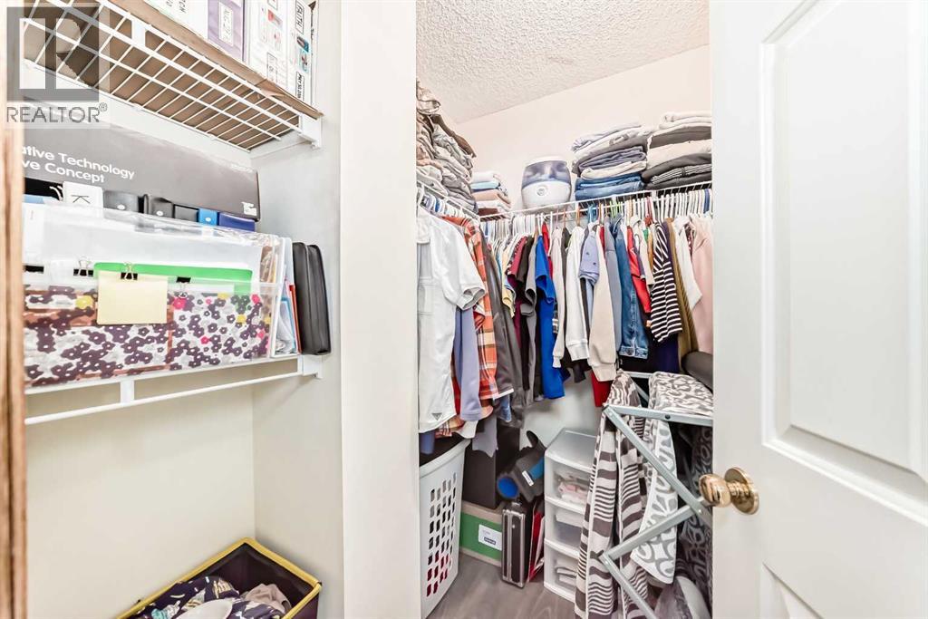 Single Family House for Sale in  Millview Square SW Millrise Calgary 