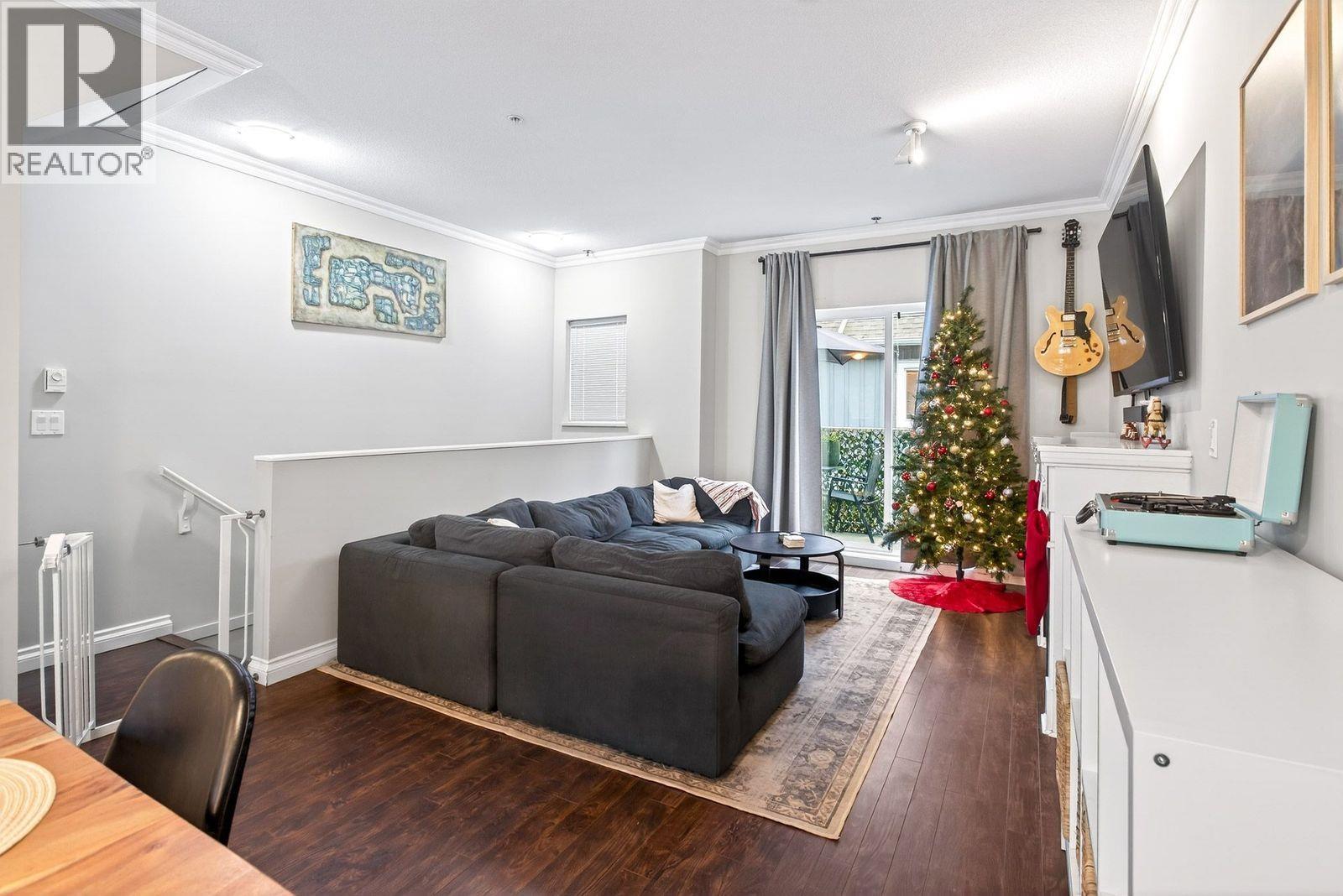 611 1661 FRASER AVENUE, Port Coquitlam