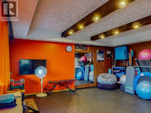 6906 HAMMOND STREET, Powell River