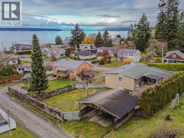 6906 HAMMOND STREET, Powell River