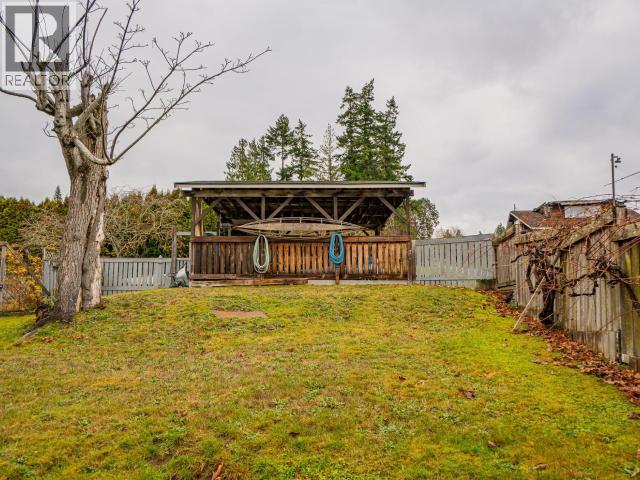 6906 HAMMOND STREET, Powell River