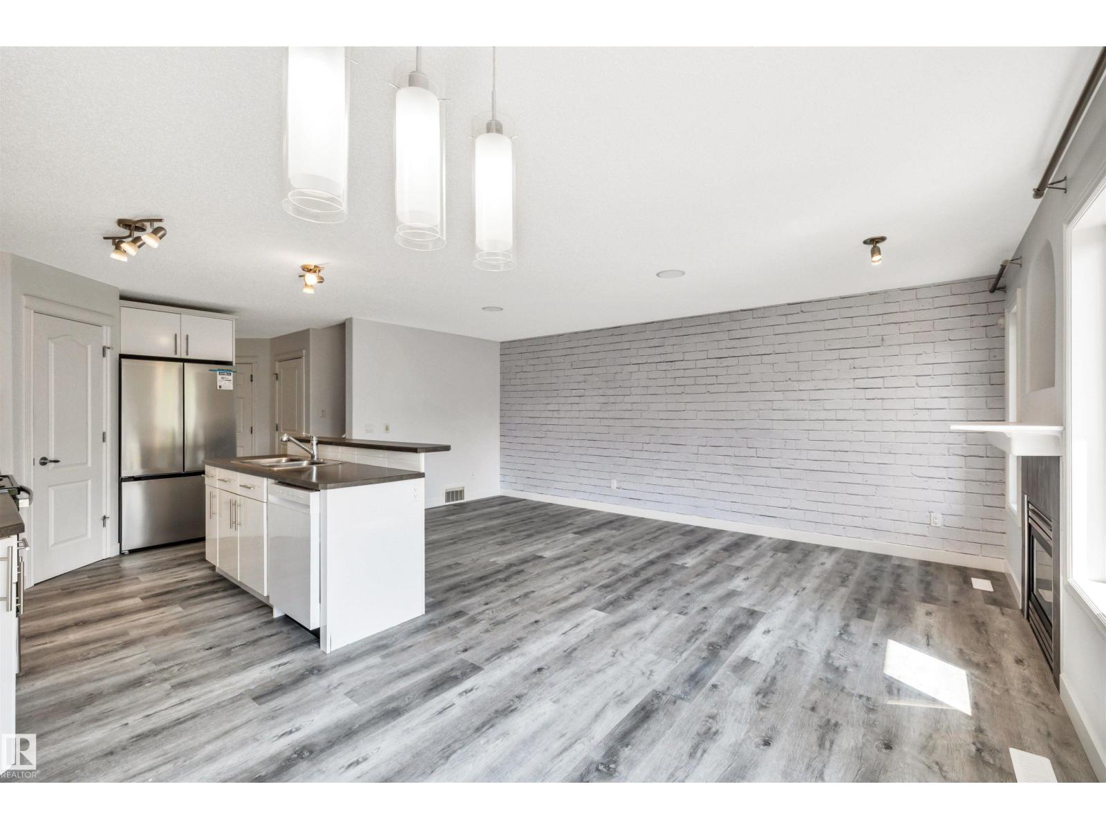 17129 7A AV SW, Edmonton