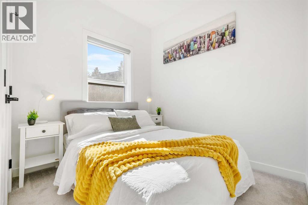 Single Family House for Sale in Unit    Avenue NW Capitol Hill Calgary 