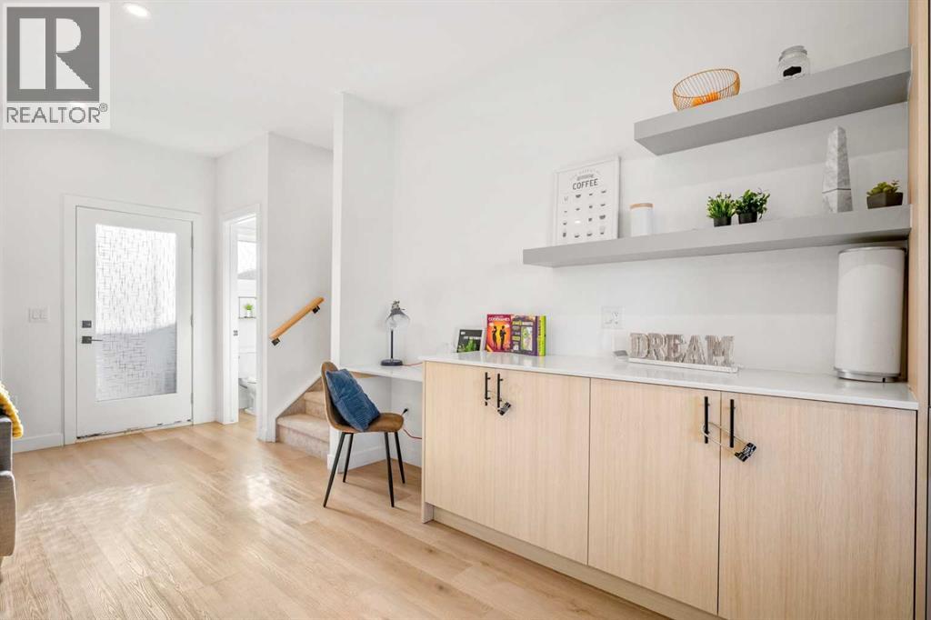 Single Family House for Sale in Unit    Avenue NW Capitol Hill Calgary 