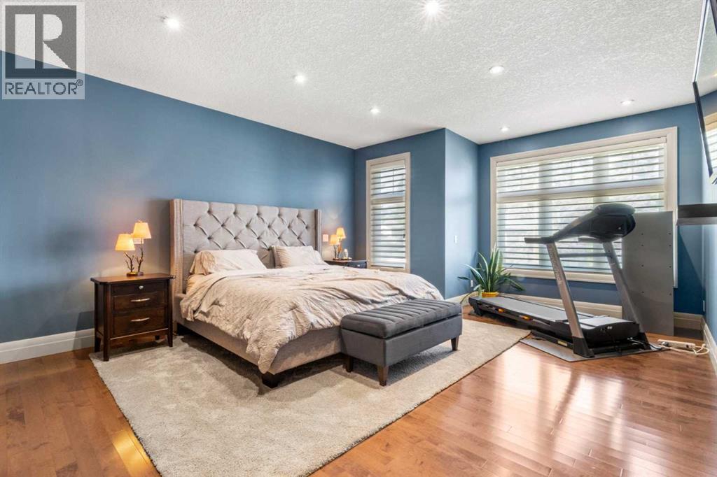 Single Family House for Sale in   Avenue NE Winston Heights/Mountview Calgary 