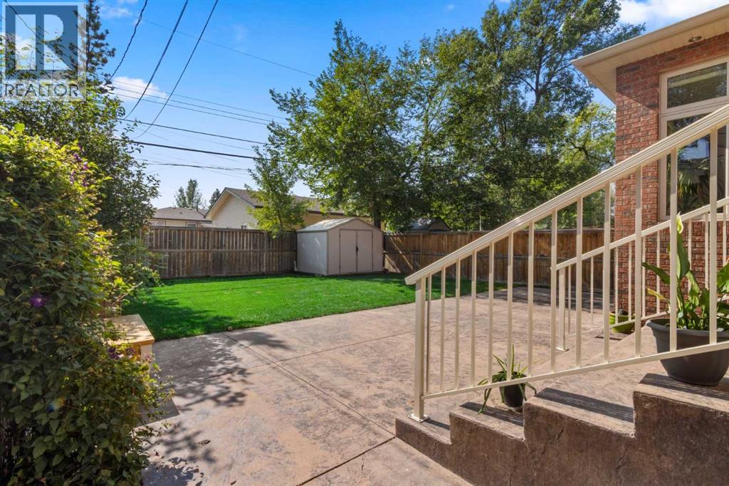 Single Family House for Sale in   Avenue NE Winston Heights/Mountview Calgary 