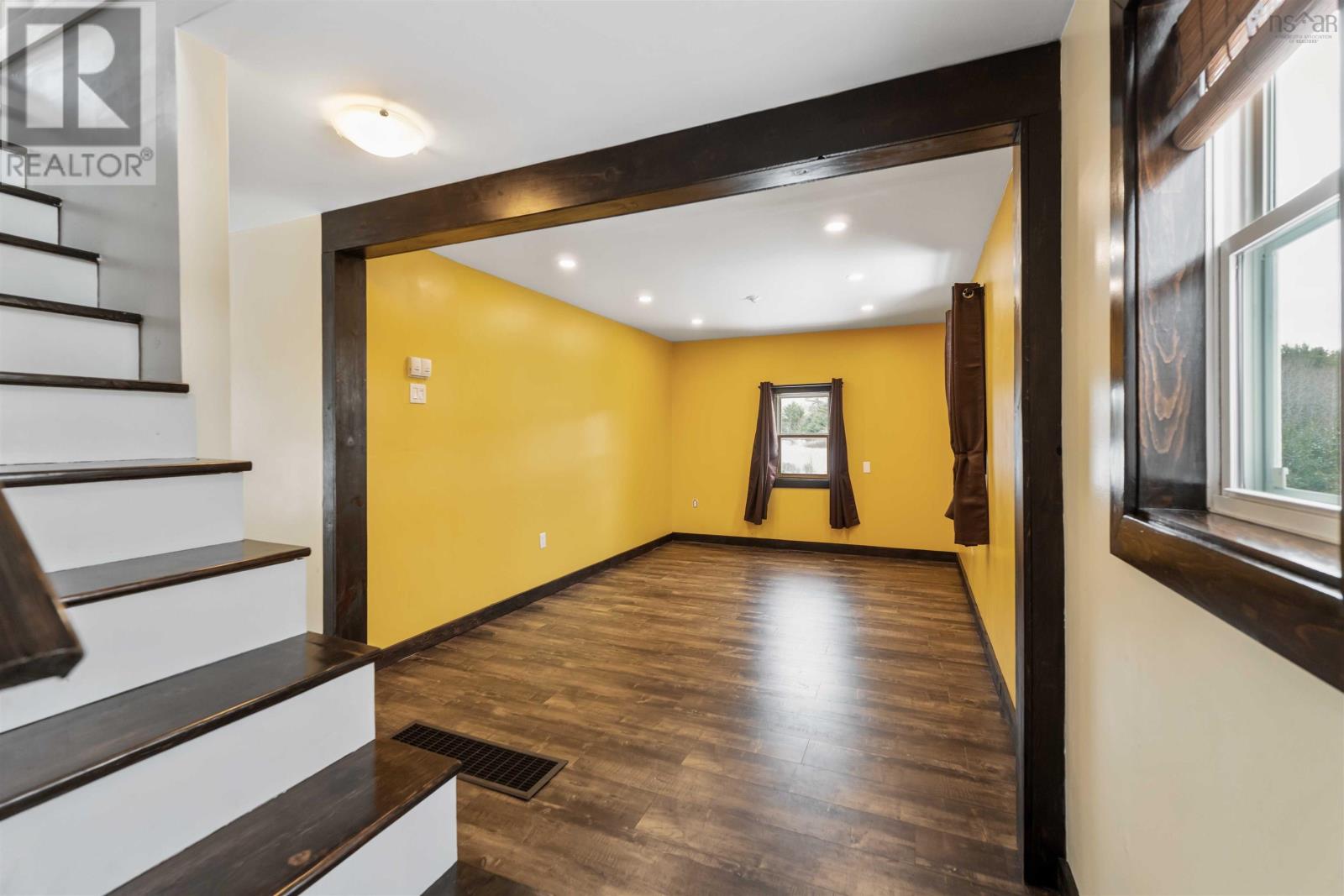 Property 24 of 38 of 1055 Northfield Road