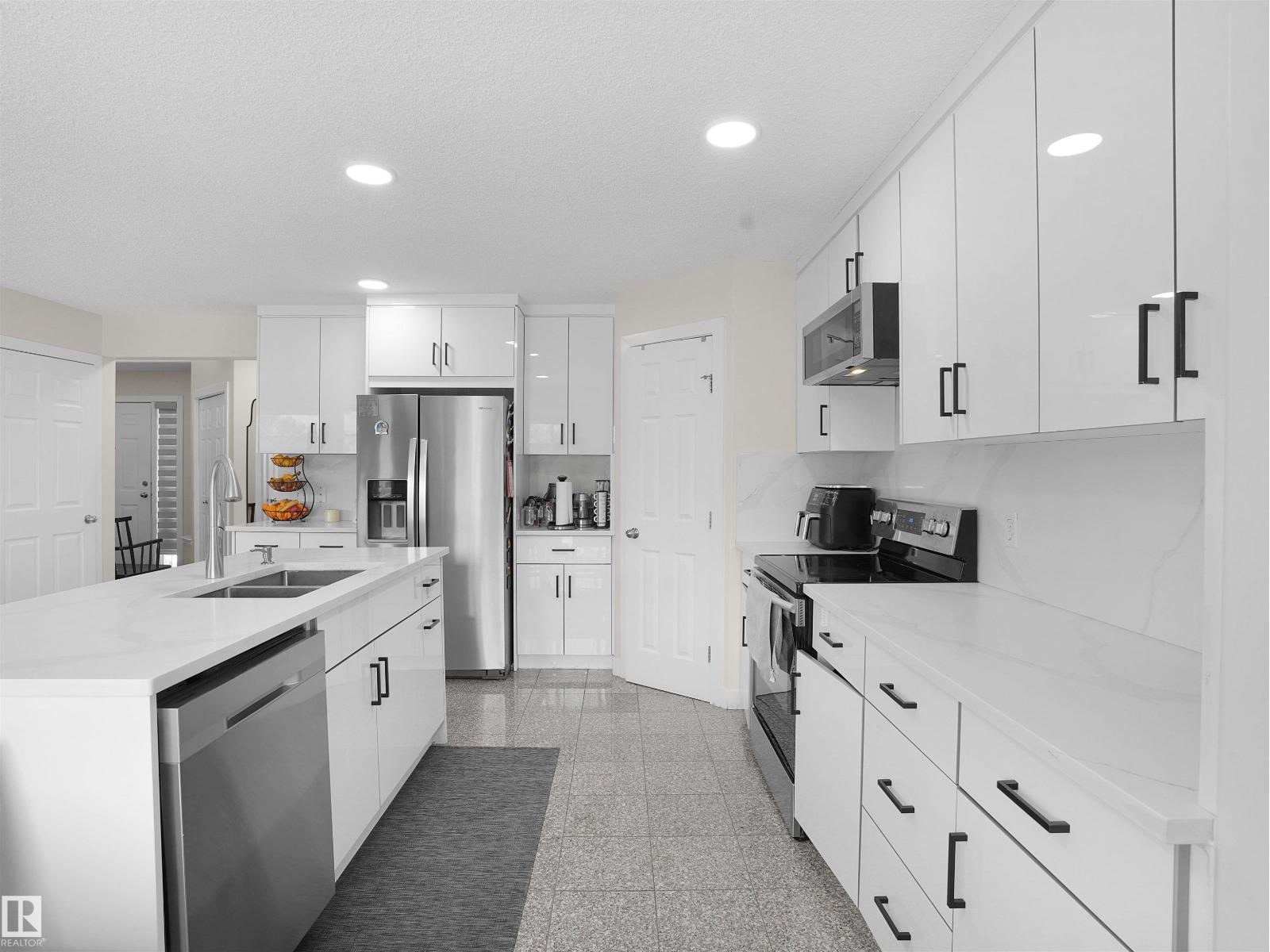 16214 92 ST NW, Edmonton