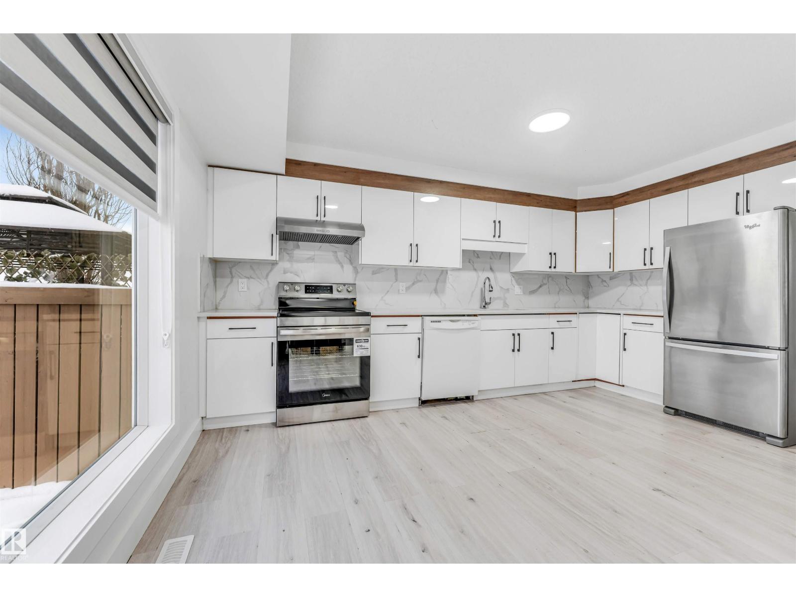 2911 26 ST NW, Edmonton