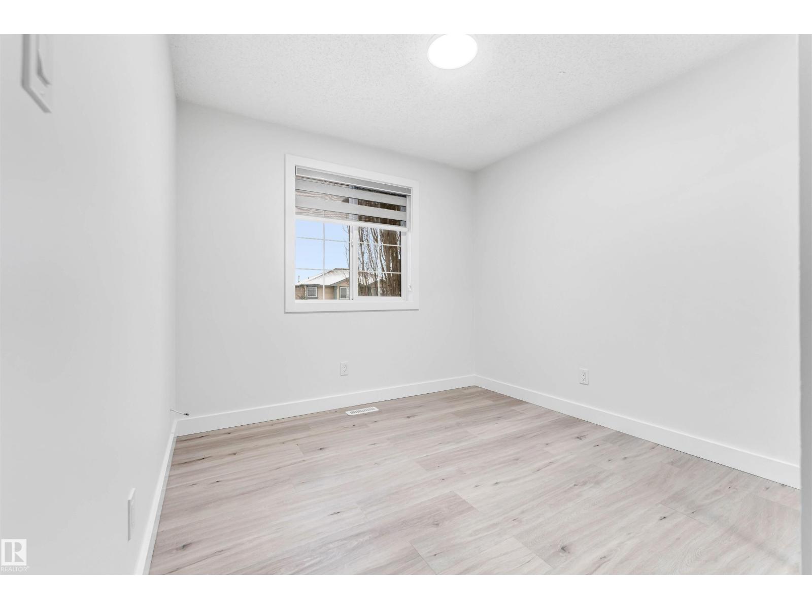 2911 26 ST NW, Edmonton