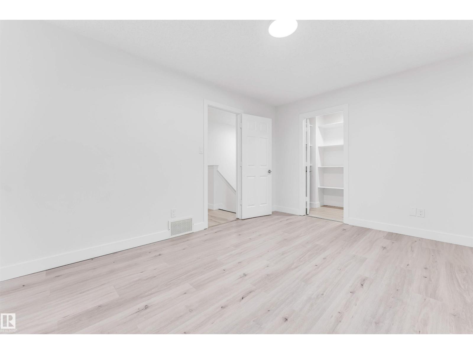 2911 26 ST NW, Edmonton