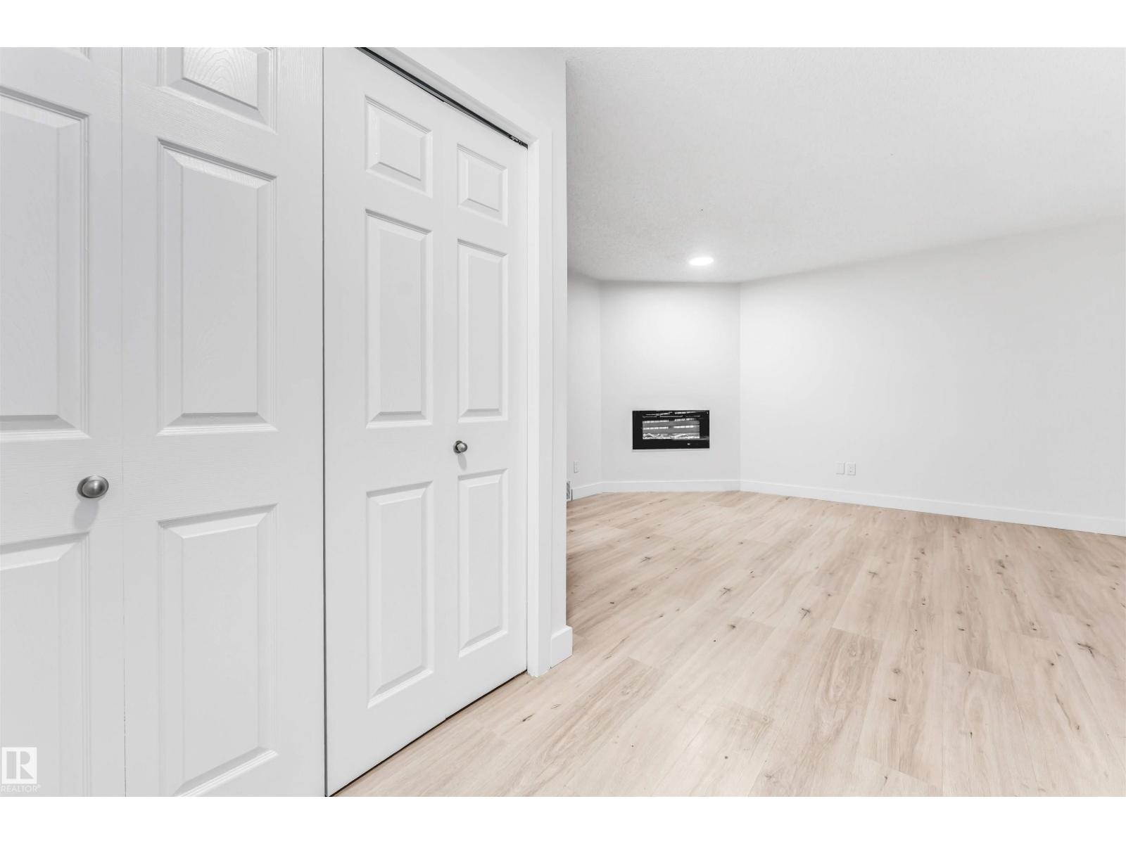 2911 26 ST NW, Edmonton