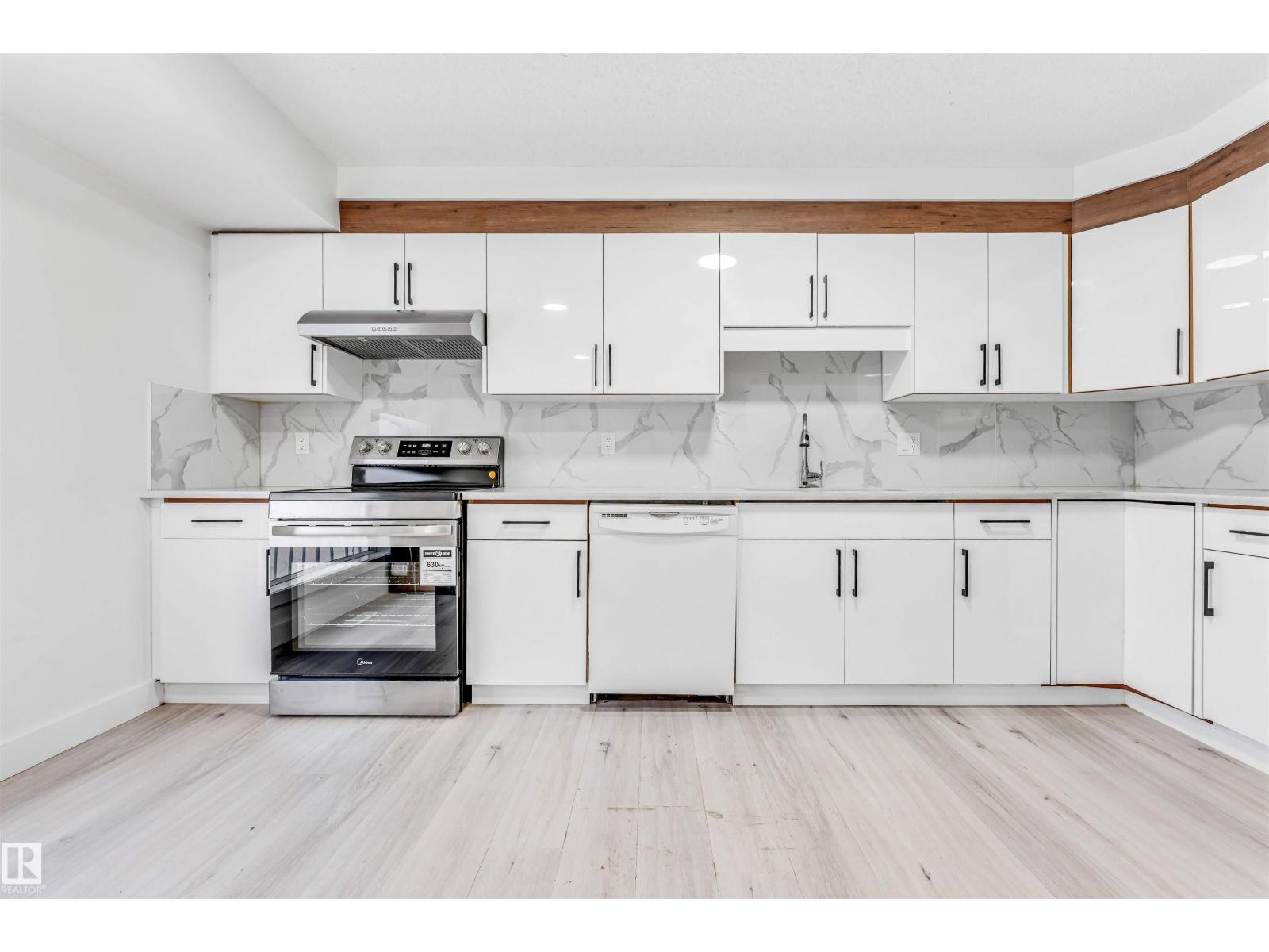 2911 26 ST NW, Edmonton