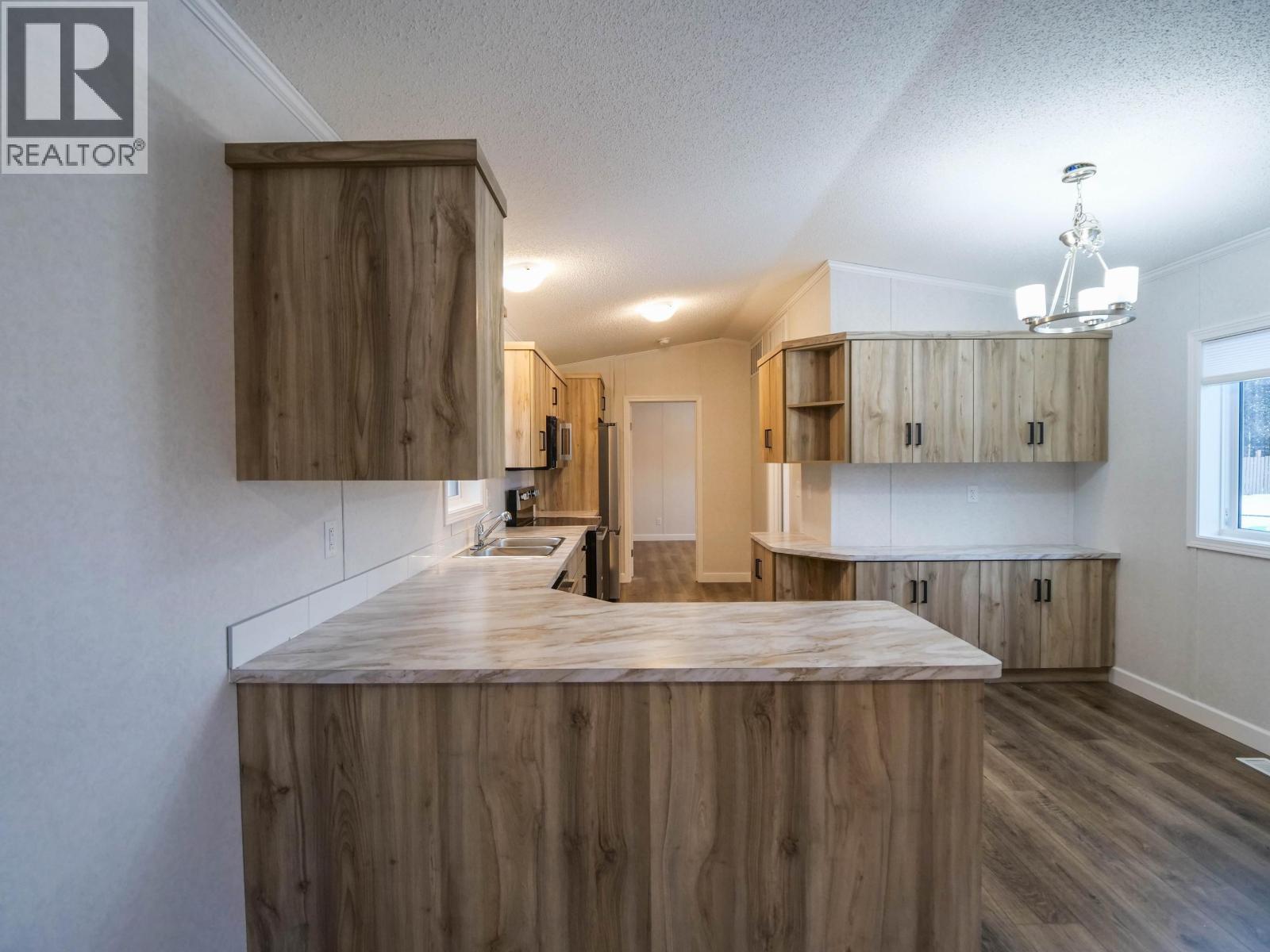 41 602 ELM STREET, Quesnel