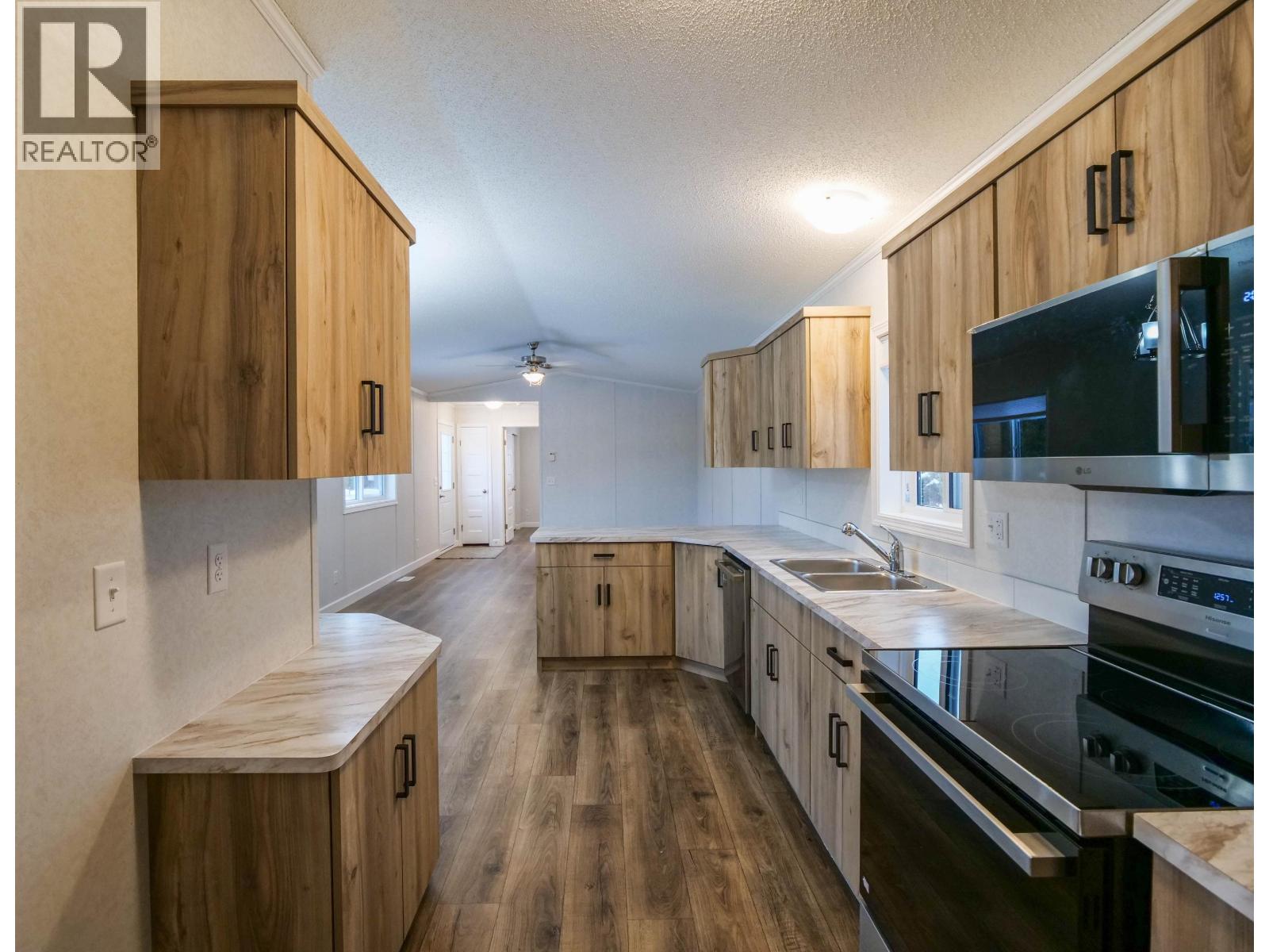 41 602 ELM STREET, Quesnel