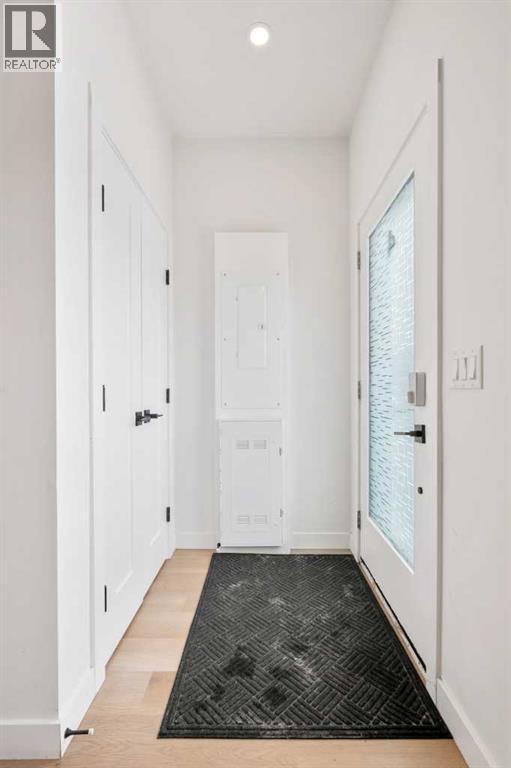 Single Family House for Sale in Unit    Avenue NW Capitol Hill Calgary 