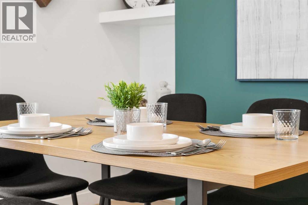 Single Family House for Sale in Unit    Avenue NW Capitol Hill Calgary 