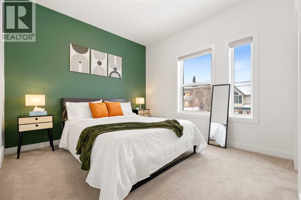 Single Family House for Sale in Unit    Avenue NW Capitol Hill Calgary 